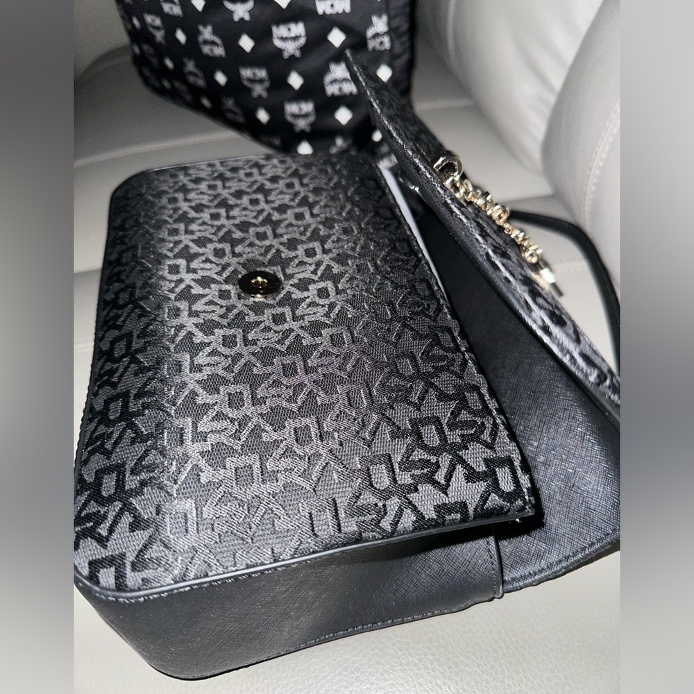 DKNY Authentic Handbag NWT - Picture 4 of 11